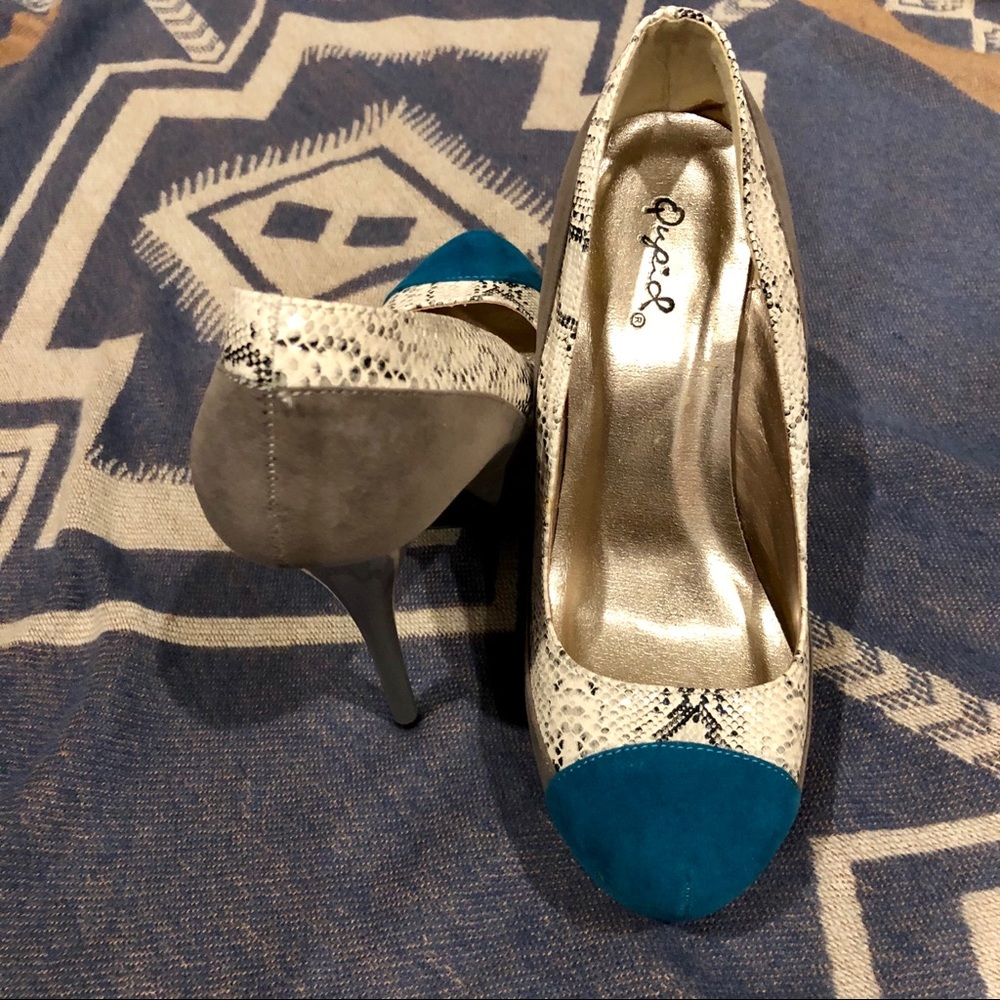 Grey & turquoise platform heels